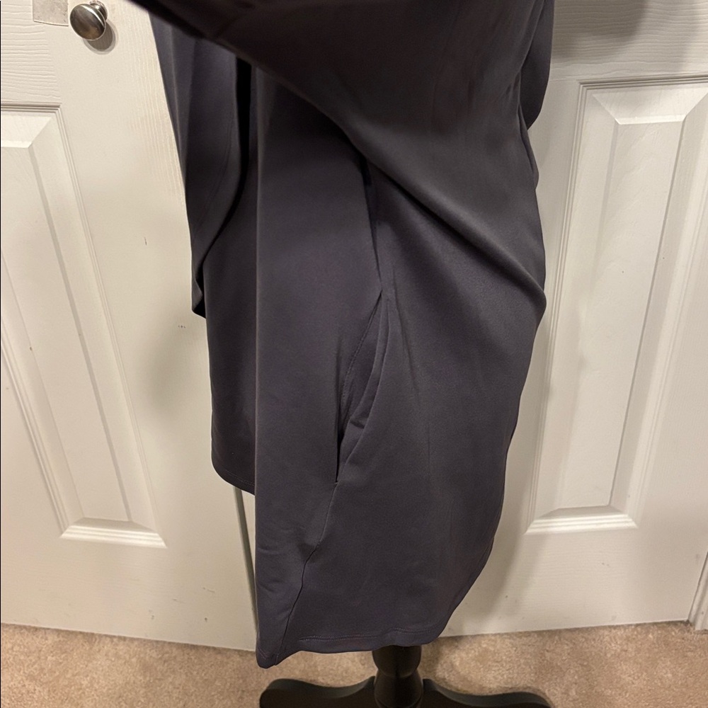 Ingrid & Isabel Maternity Active Wrap Hooded Sweatshirt - Picture 6 of 12